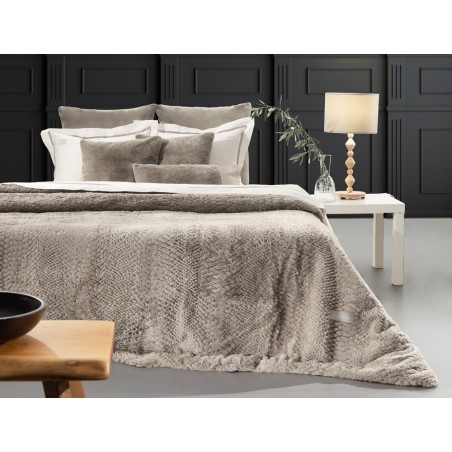Κουβέρτα Γούνινη Υπέρδιπλη Guy Laroche Crusty Mink 220x240