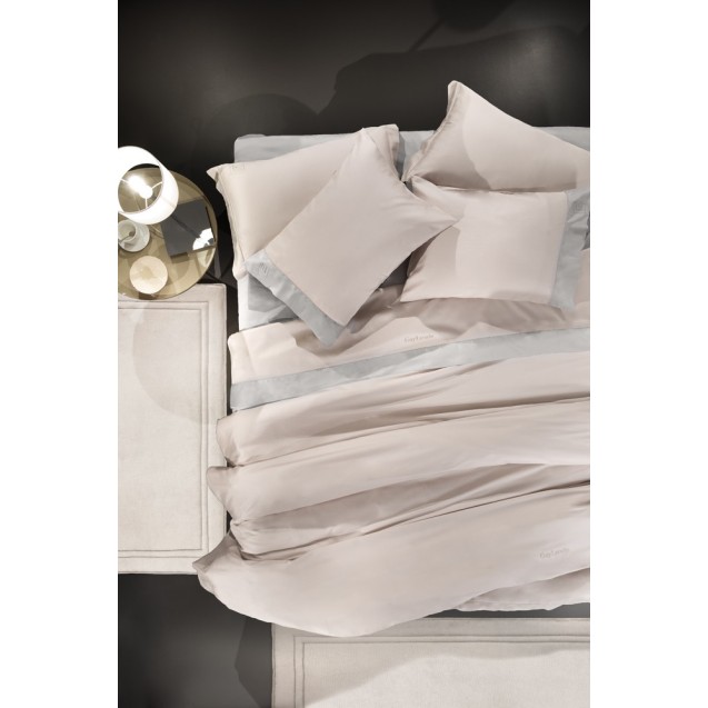 Σετ Χαλιά Κρεβατοκάμαρας 2 Τεμαχίων Guy Laroche...