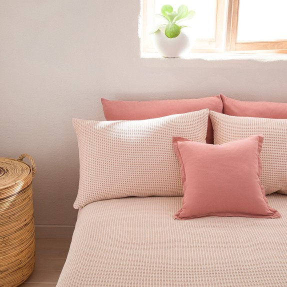 Μαξιλαροθήκη Διακόσμησης Gofis Home Beehive Pink Shell...