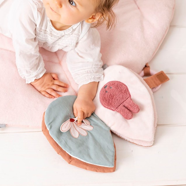 Υφασμάτινο Βιβλίο με Ήχους Nattou Susie &...