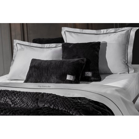 Σετ Κουβέρτα Γούνινη Υπέρδιπλη 2 Τεμαχίων Guy Laroche Crusty Black 220x240