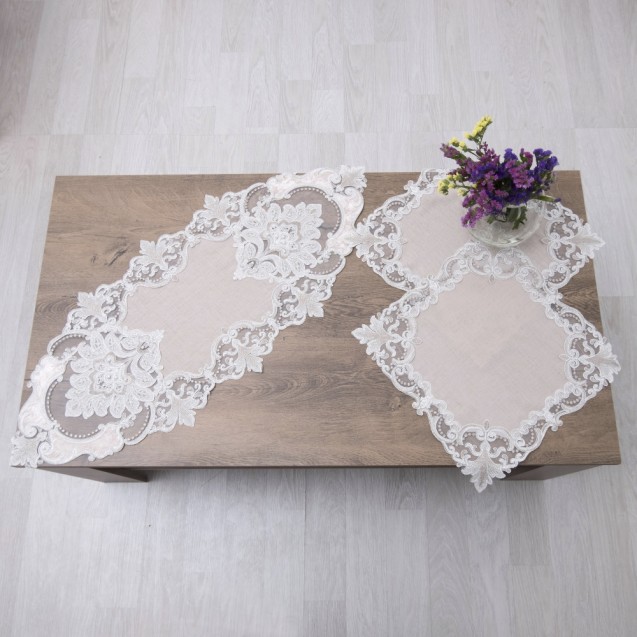 Σετ 5 Τεμ. Τραπεζοκαρέ/Καρέ/Σεμέν/Πετσετάκια...