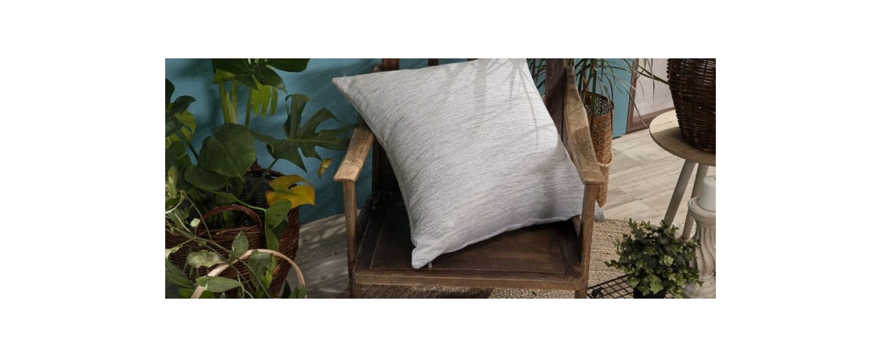 Καλοκαιρινή Διακόσμηση Μπαλκονιού για το 2023